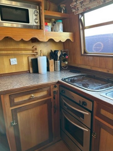 Shared narrow boat Sandpiper