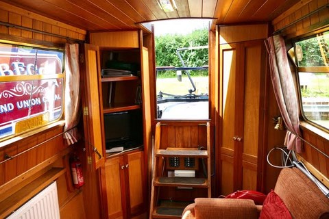 Shared narrow boat Sapphire Cut