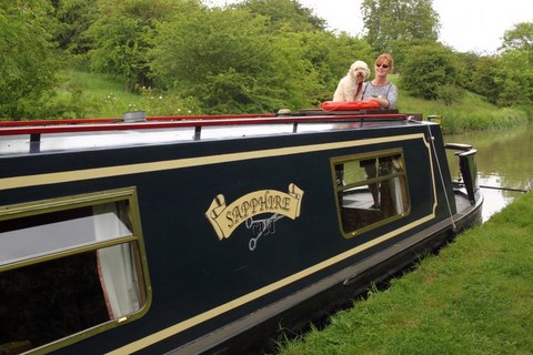 Shared narrow boat Sapphire Cut