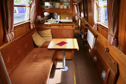 Shared narrow boat Sapphire Cut