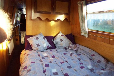 Shared narrow boat Scherzo