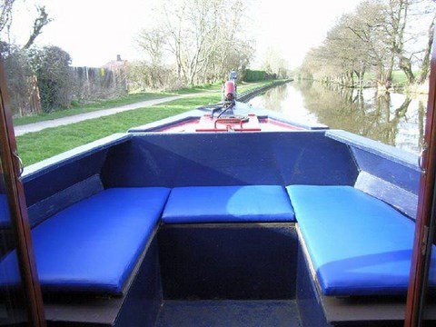 Shared narrow boat Spring Dew