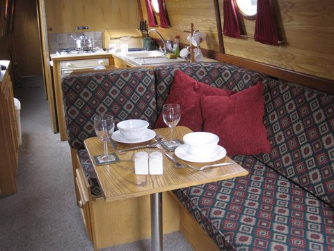 Shared narrow boat Brunel