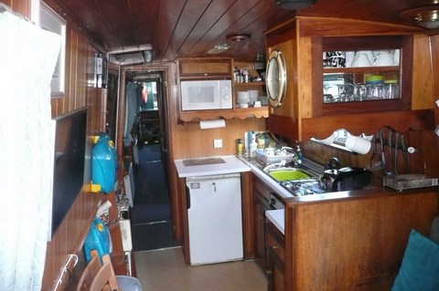 Shared narrow boat Solace