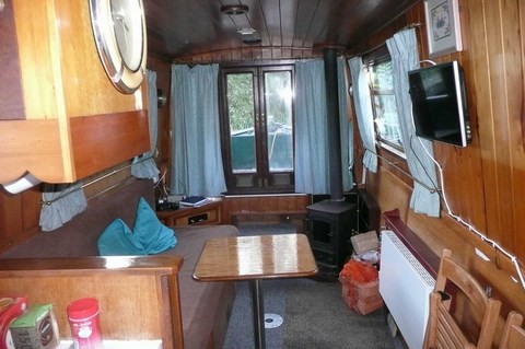 Shared narrow boat Solace