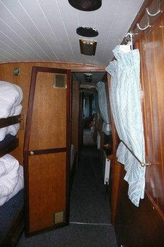 Shared narrow boat Solace