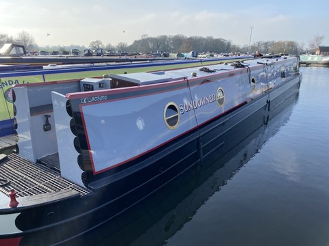 Shared Narrow Boat Sundowner 1