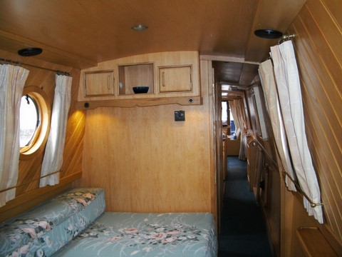 Shared narrow boat Hawksmoor