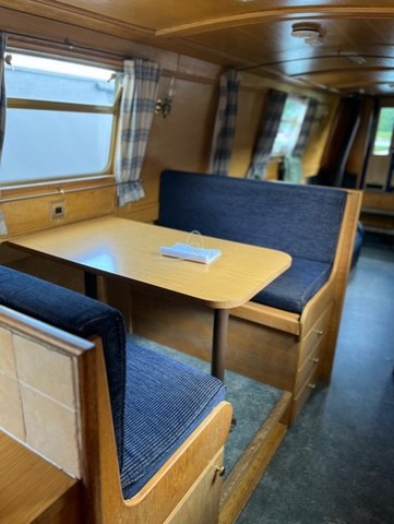 Shared narrow boat Kiewa