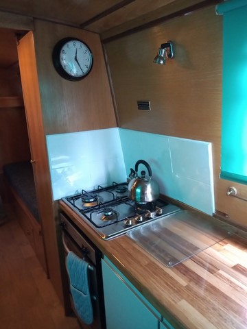 Shared narrow boat Maximus