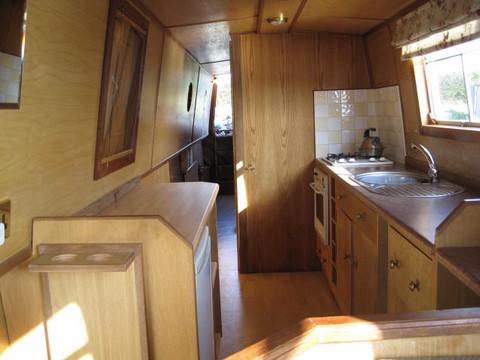 Shared narrow boat Venture