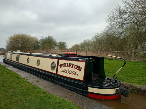 Shared narrow boat Whiston